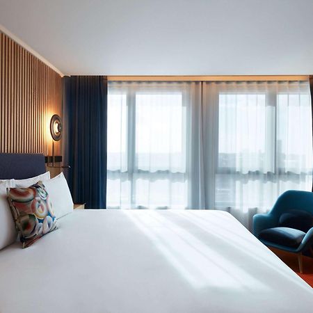 So/ Paris Hotel Екстер'єр фото Deluxe room