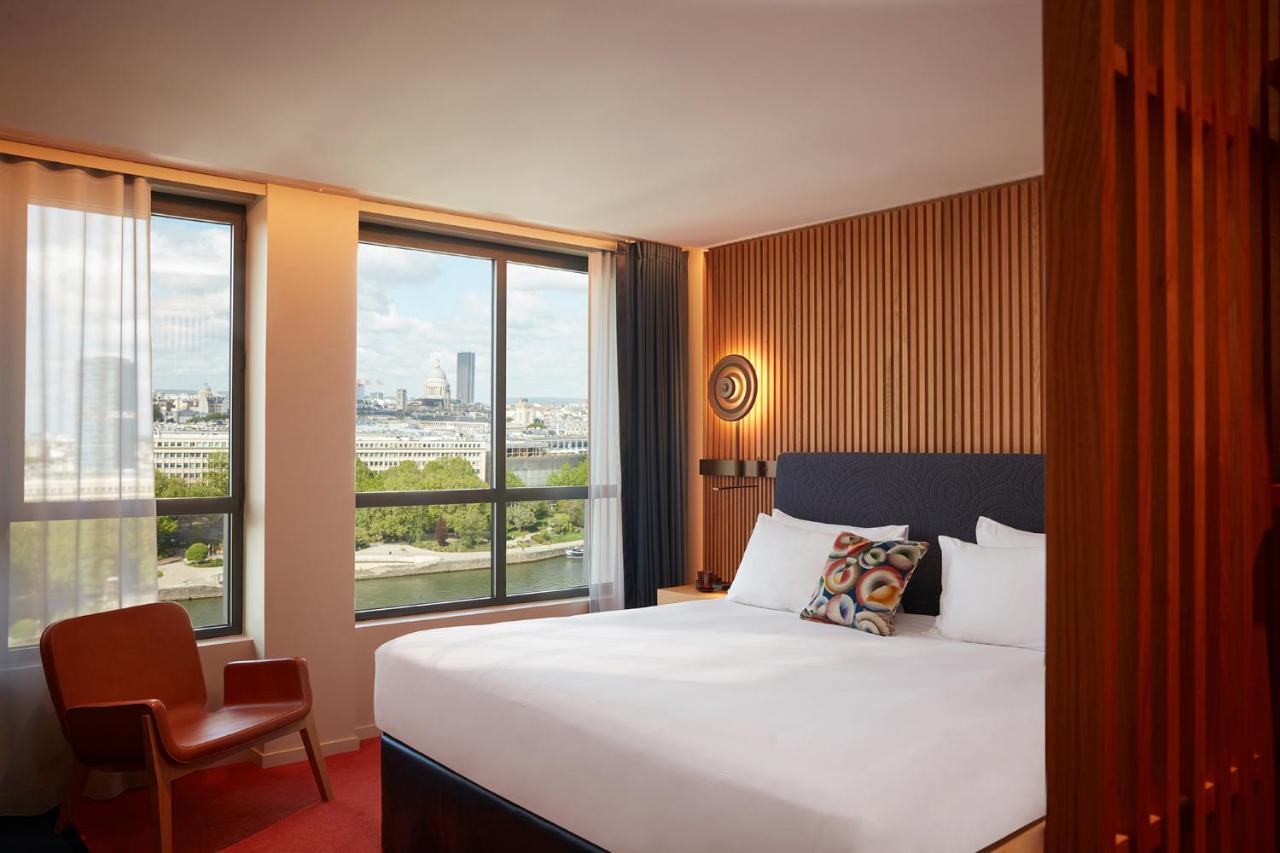 So/ Paris Hotel Екстер'єр фото A bedroom at the hotel