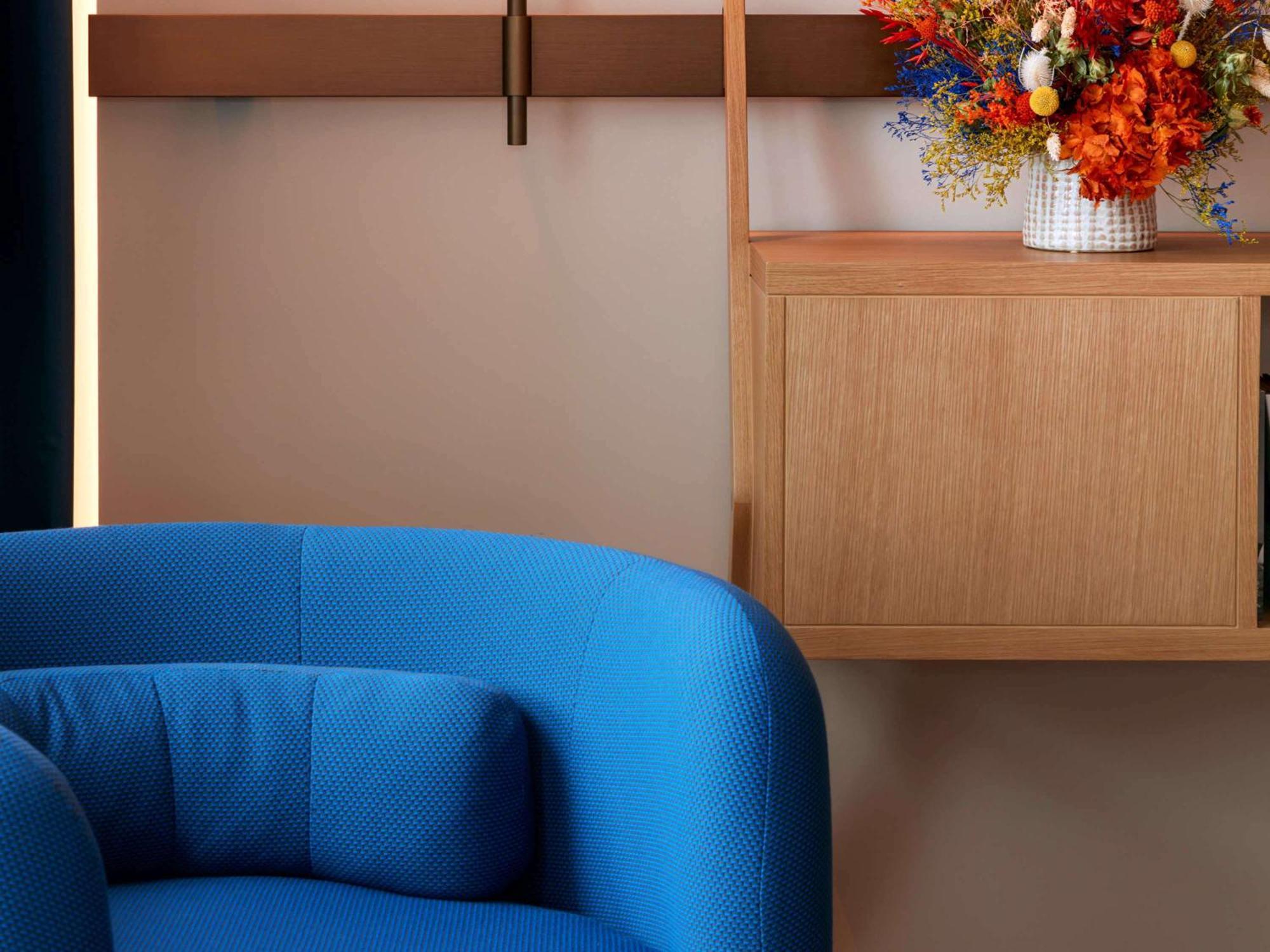 So/ Paris Hotel Екстер'єр фото Detail of the wall unit