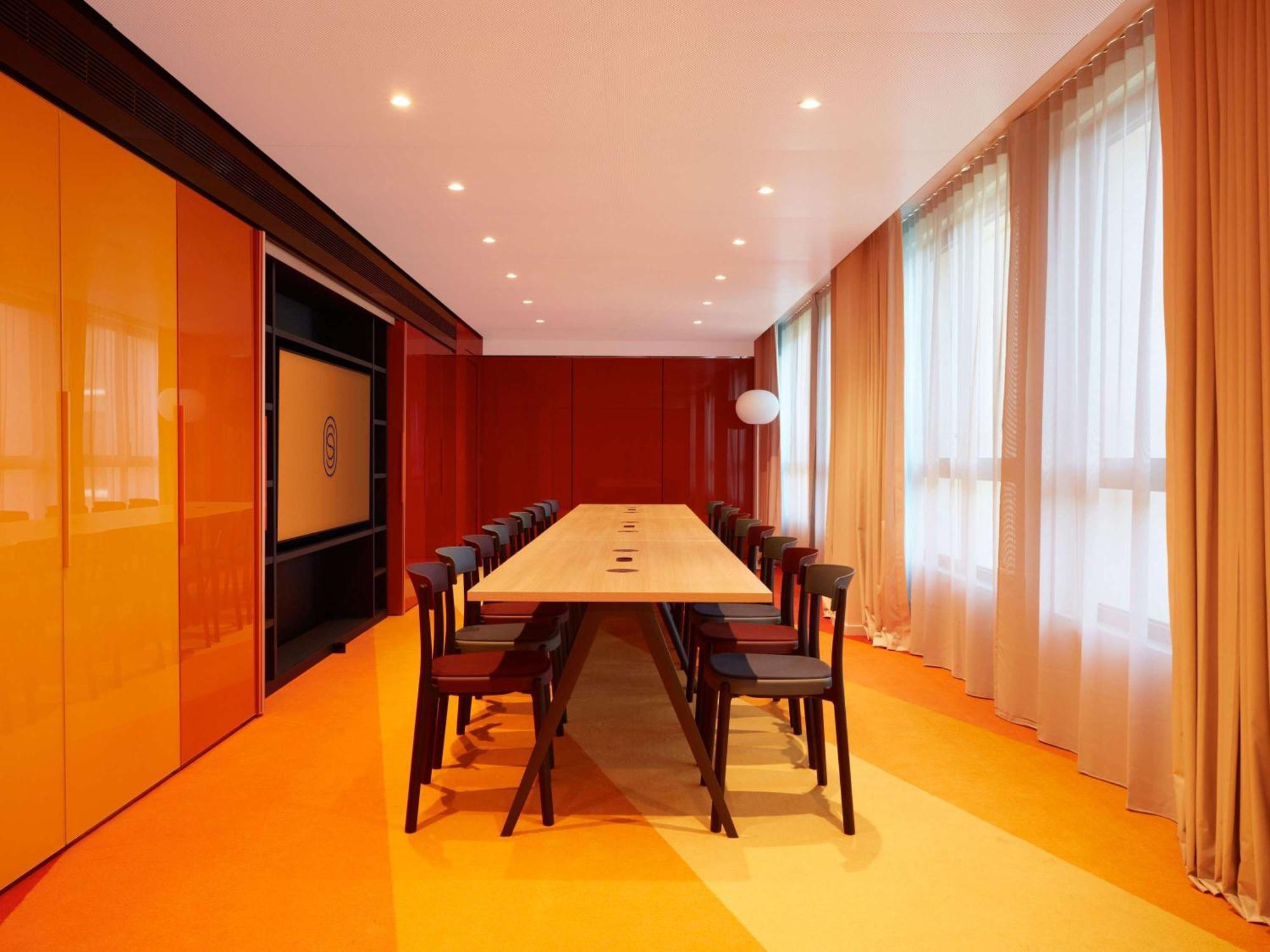 So/ Paris Hotel Екстер'єр фото The boardroom at the headquarters of the European Anti-fraud Authority