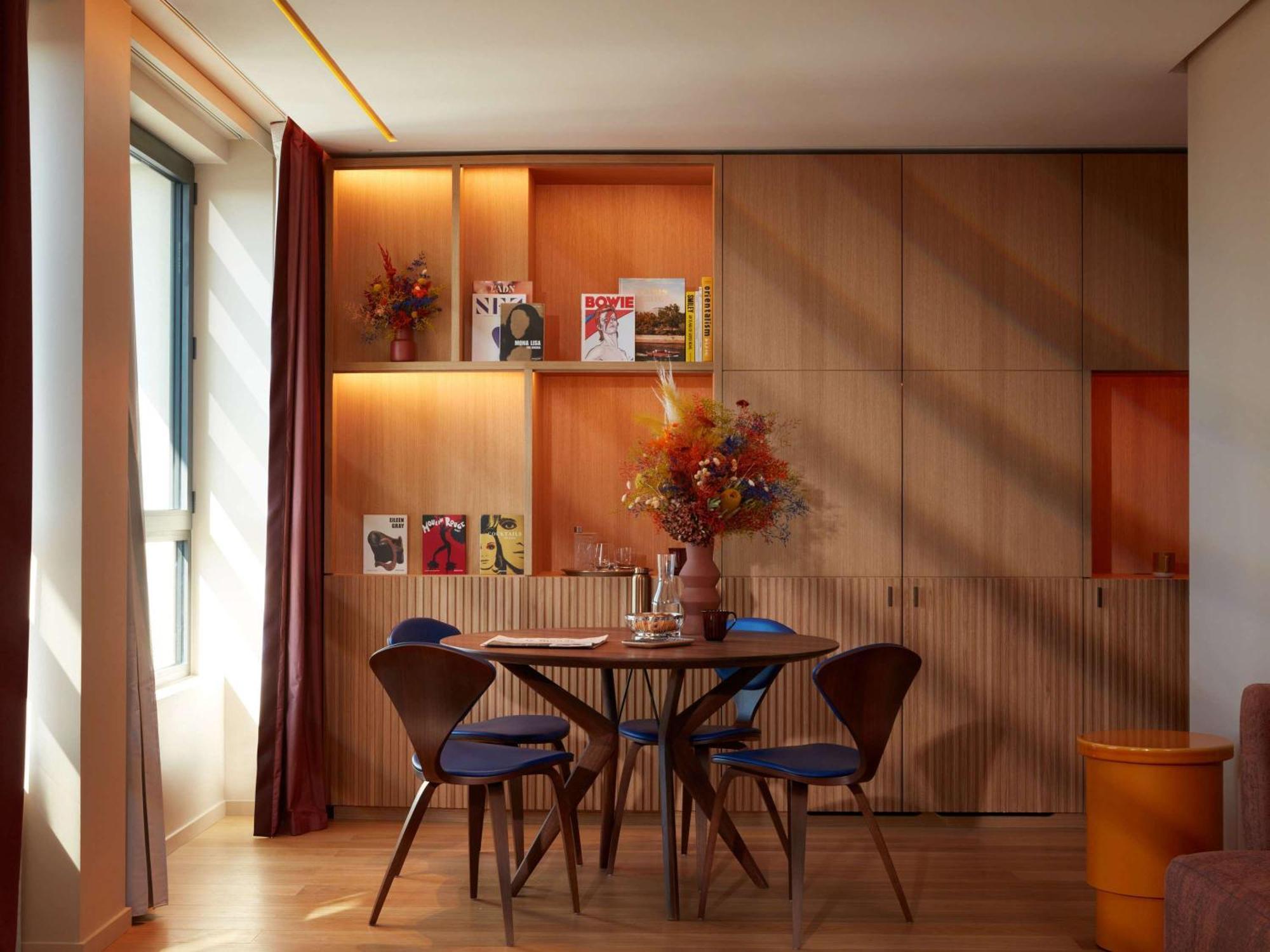 So/ Paris Hotel Екстер'єр фото The dining room